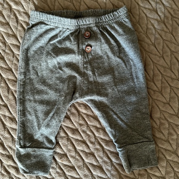 Carter’s pants - Picture 2 of 9